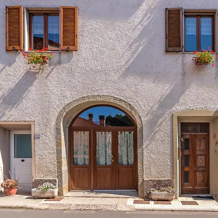 Casa Gaia Apartman Prataccio